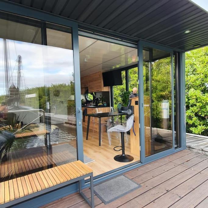 Hotel Modern, Brand New Houseboat Near Amsterdam Monnickendam Exterior foto